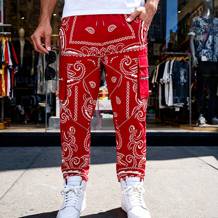 Men's cargo joggers in bandana print with cargo pockets & elastic waistband Mune Fashion