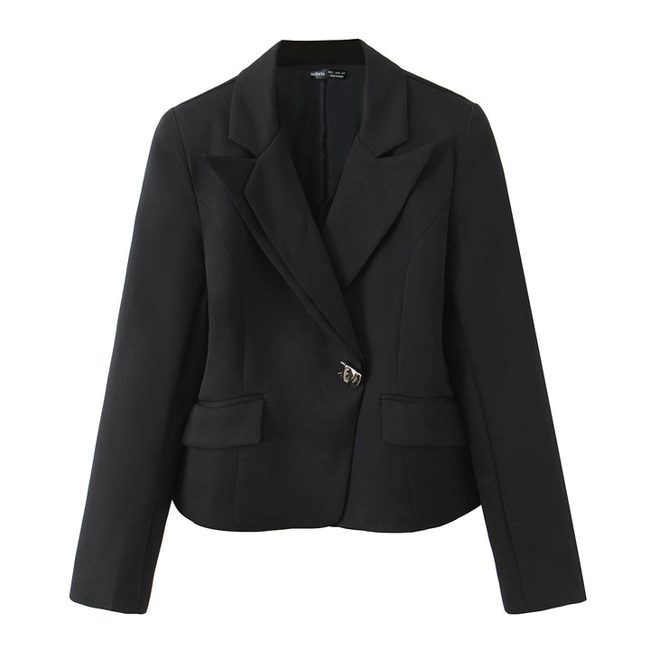 Women's Tailored Short Blazer with Asymmetric Decorative Closure and Flap Pockets Mune Fashion