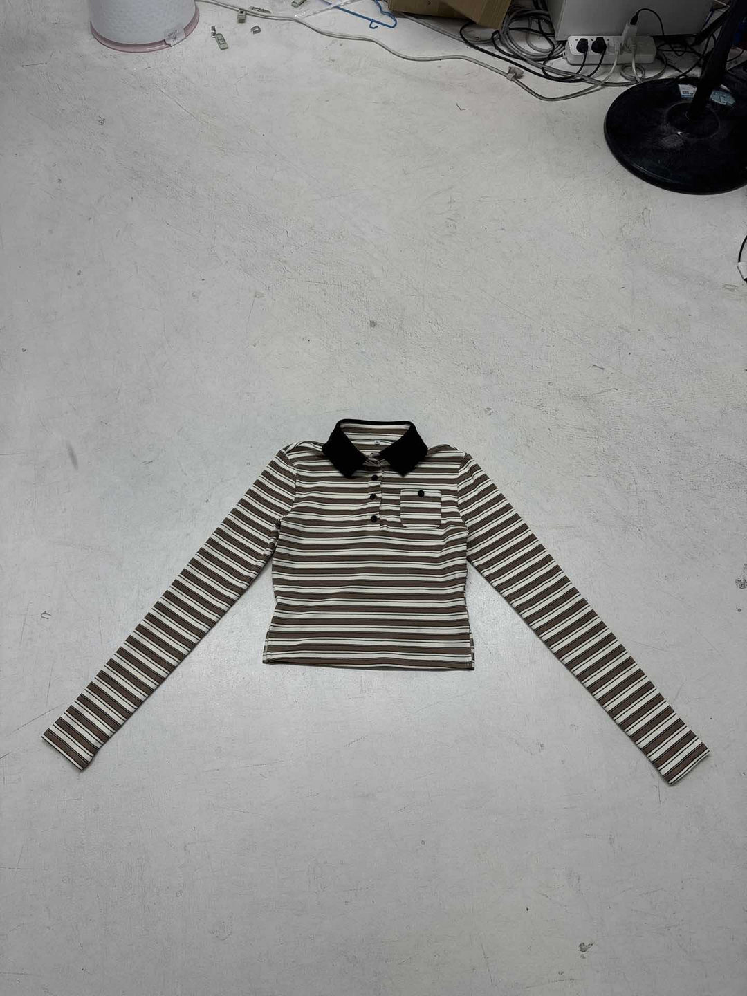Women's striped polo crop long sleeve with contrast collar and breast pocket Mune Fashion