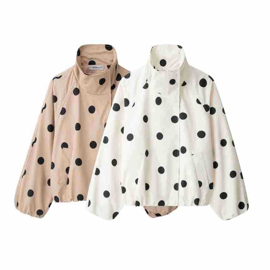 Women's short jacket in cape style with stand-up collar and balloon sleeves Mune Fashion