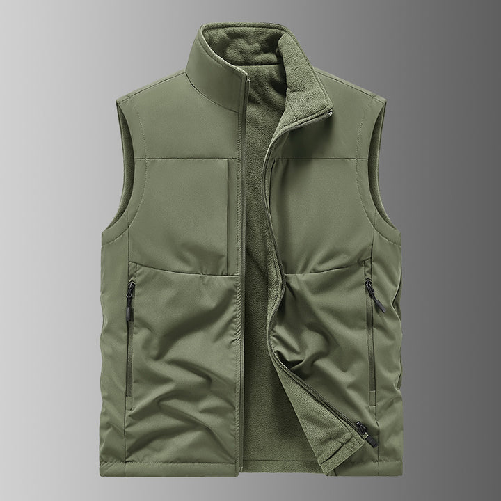 Men's padded softshell vest with fleece lining, windproof membrane, and secure zip pockets Mune Fashion