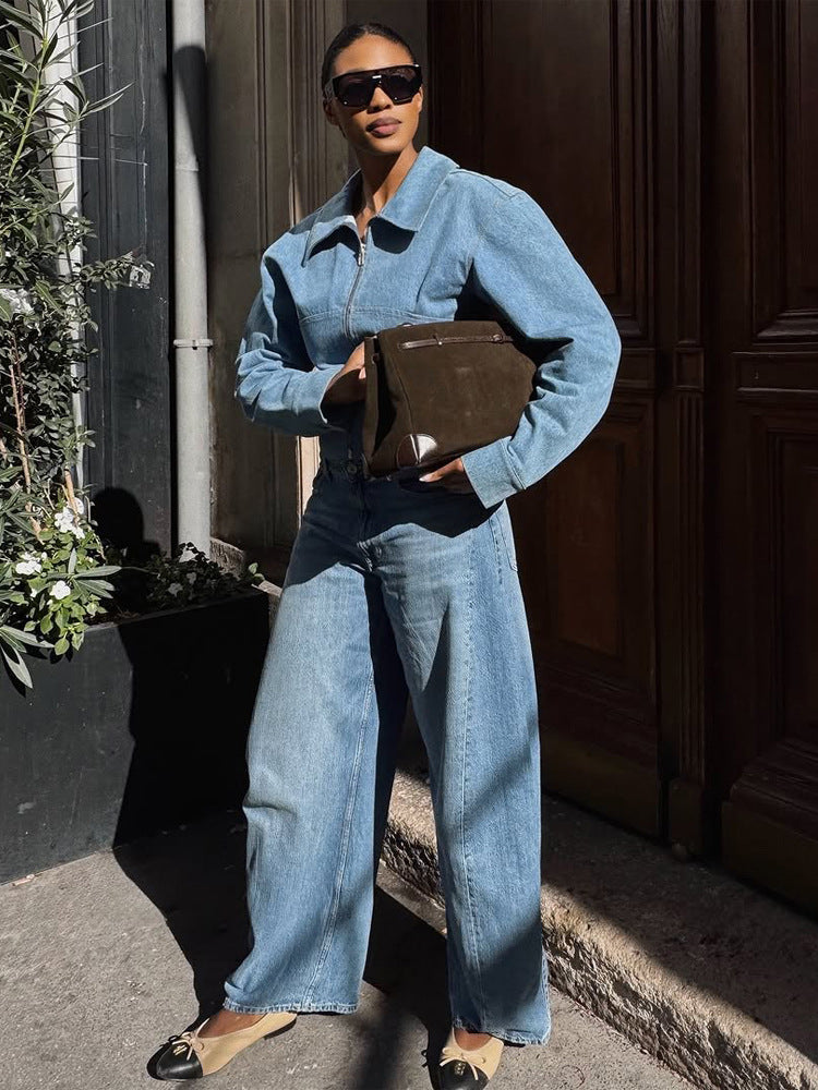 Women's short-cut denim jacket with zip and defined shoulder line Mune Fashion