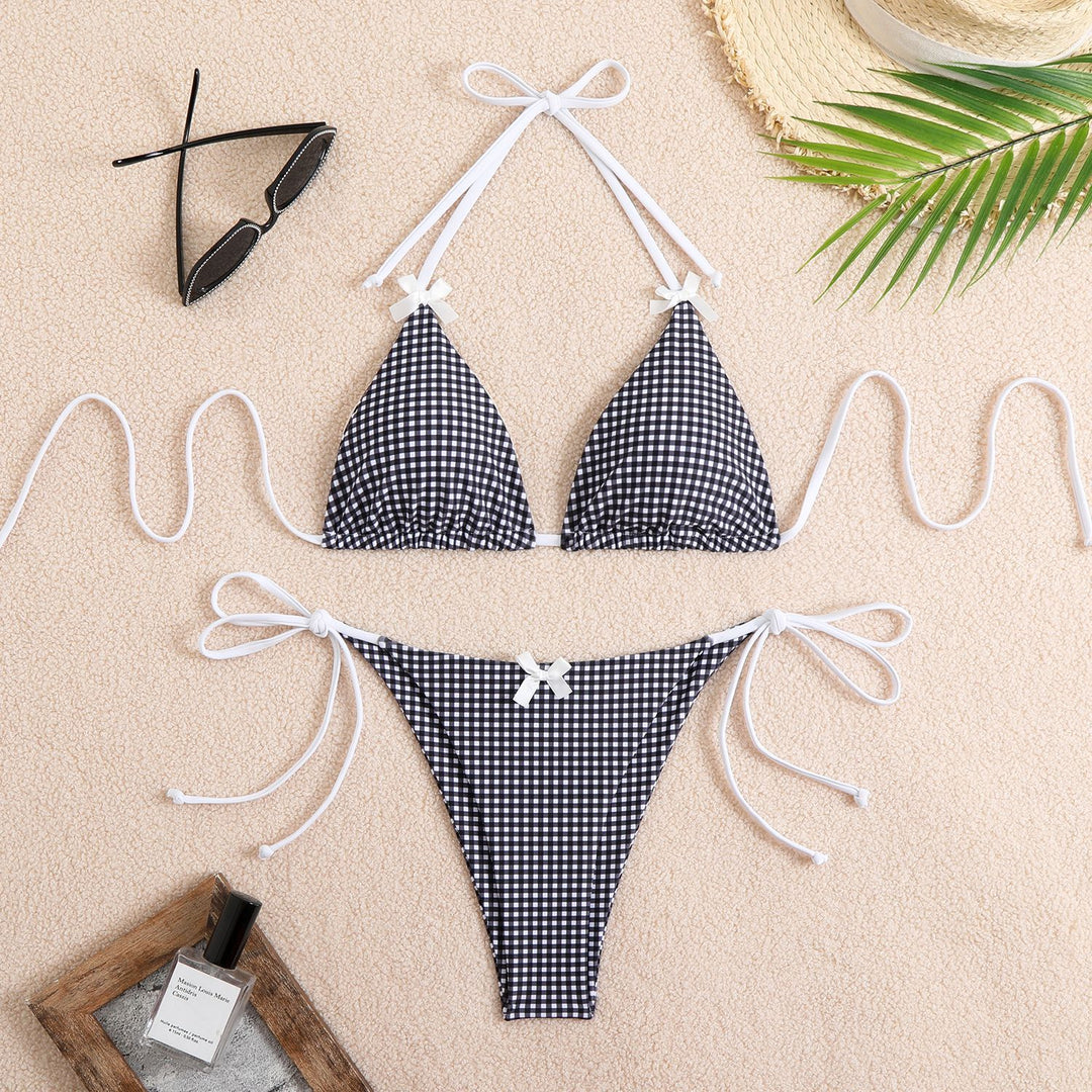 Ladies triangle bikini with playful check pattern and adjustable straps Mune Fashion
