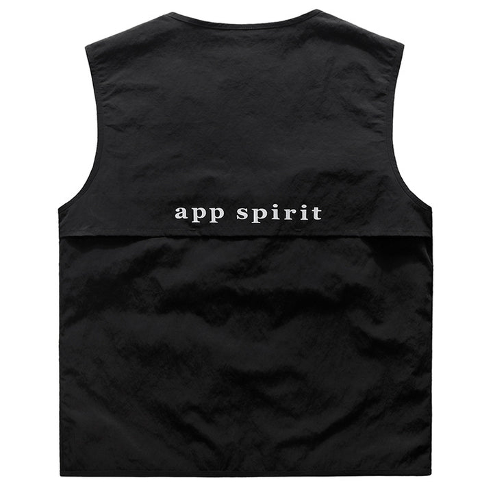 Men's multifunctional utility vest with mesh back, modular pocket arrangement, and click fasteners Mune Fashion