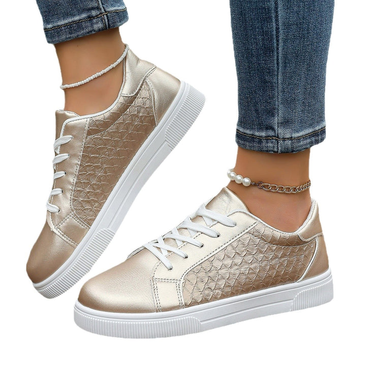 Women's Flat Sneakers with Metallic Finish and Embossed Side Texture Mune Fashion