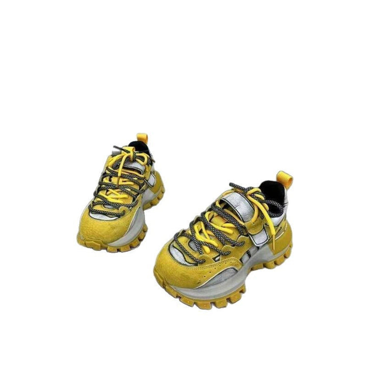 Women's sporty sneakers with non-slip profile sole and breathable upper material Mune Fashion