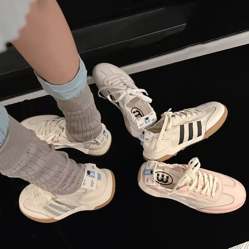 Women’s sporty running sneakers with non-slip sole and soft lining Mune Fashion