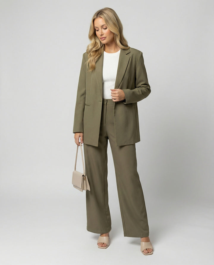 Women's elegant suit set with wide leg pants and modern blazer Mune Fashion