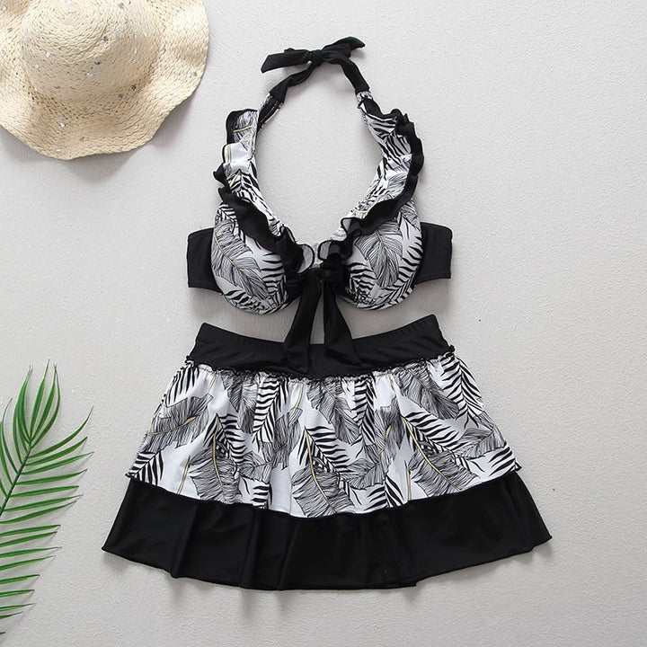 Women's swimsuit with ruffles and elegant ribbed texture Mune Fashion