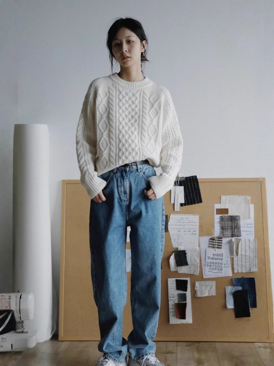 Women's Structured Cable Knit Sweater Made of Merino Blend with Ribbed Finishes and Boxy Fit Mune Fashion