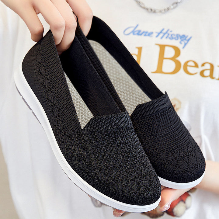 Women's seamless knitted slip-on with elastic entry and cushioning EVA outsole Mune Fashion