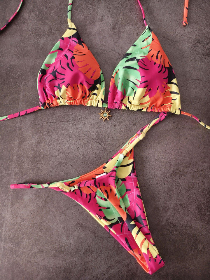 Women's triangle bikini with tropical leaf pattern Mune Fashion