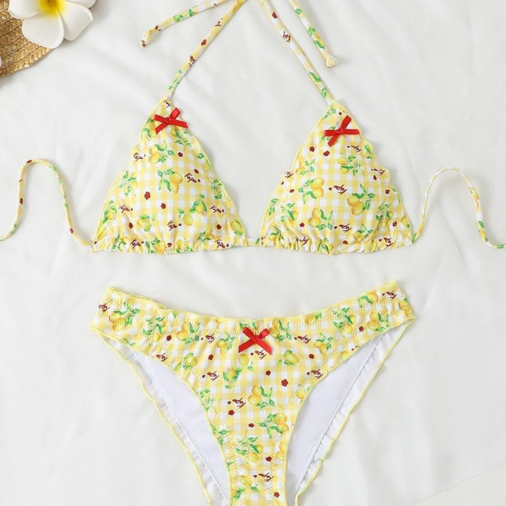 Women's triangle bikini with floral pattern and ruffle details Mune Fashion