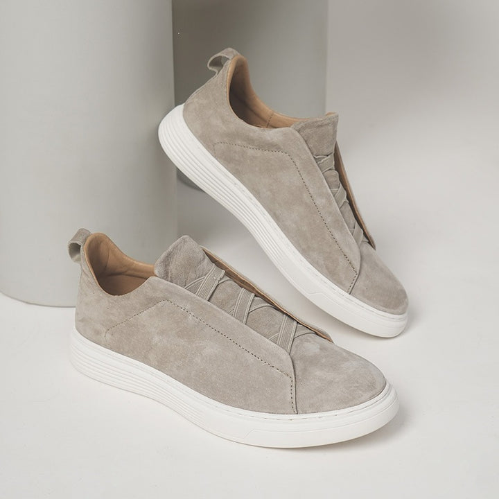 Women Elegant and Comfortable Sneakers