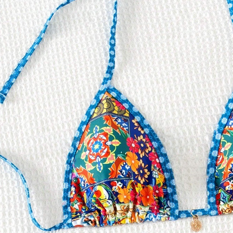 Women's triangle bikini with floral design and adjustable straps Mune Fashion