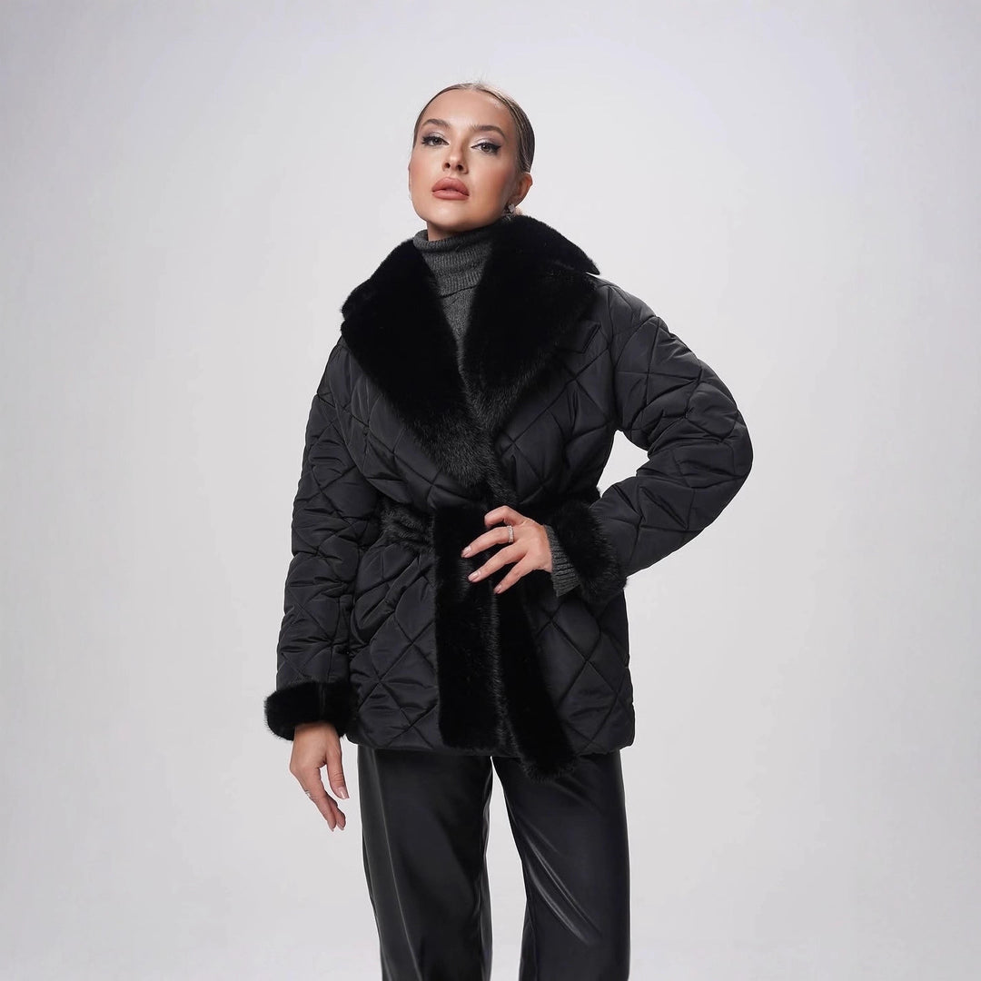Women's quilted coat with fur trim and belted waist Mune Fashion