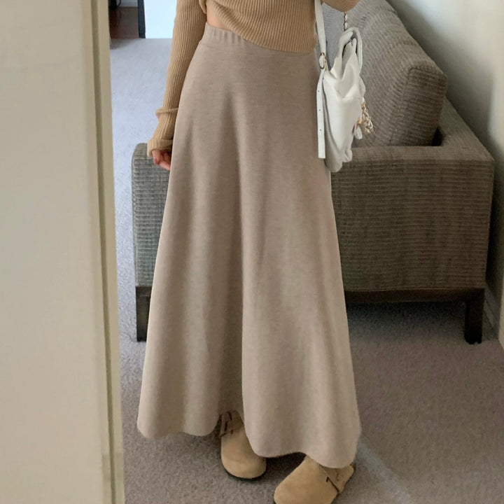 Ladies Elegant Maxi Skirt with Flowing Cut Mune Fashion