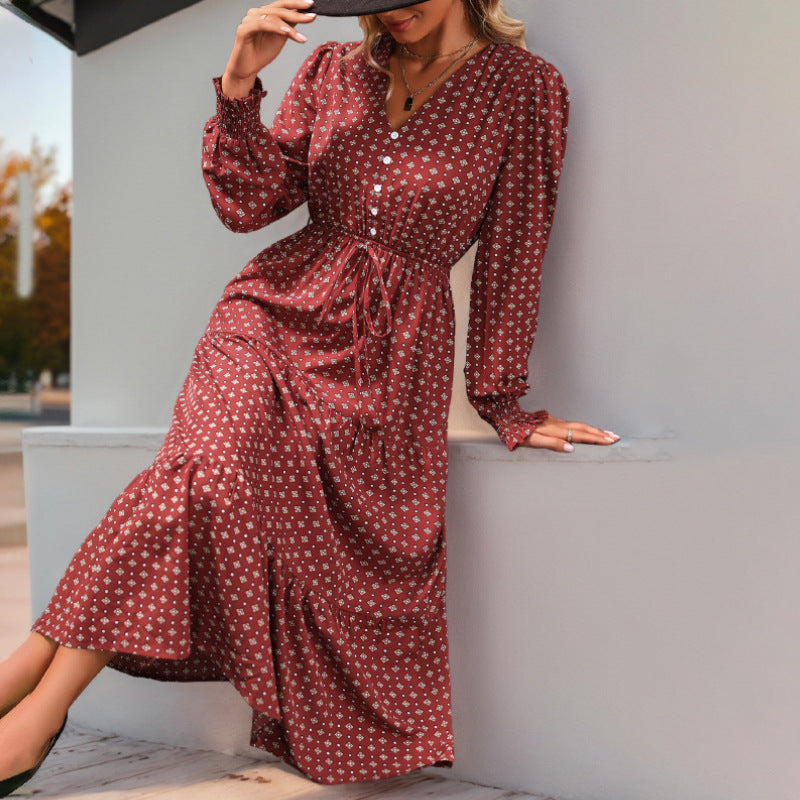 Ladies midi dress with V-neck, smocked waist, tiered hem and floral all-over print Mune Fashion