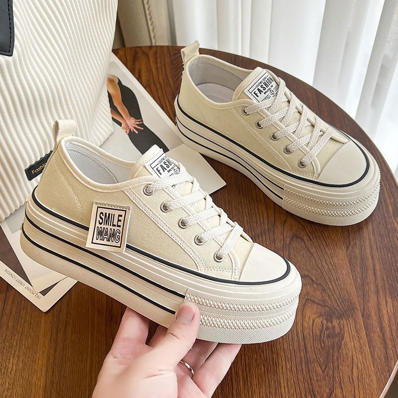 Women Platform Sneakers with trendy oversized style and highly comfortable sole Mune Fashion