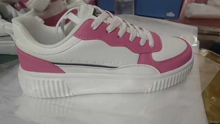 Women nan platform sneaker with particularly thick outsole and padded comfort footbed Mune Fashion