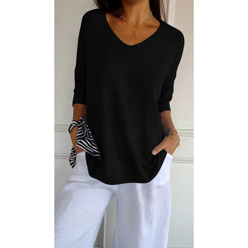 Women's relaxed fit V-neck fine knit pullover with three-quarter sleeves Mune Fashion