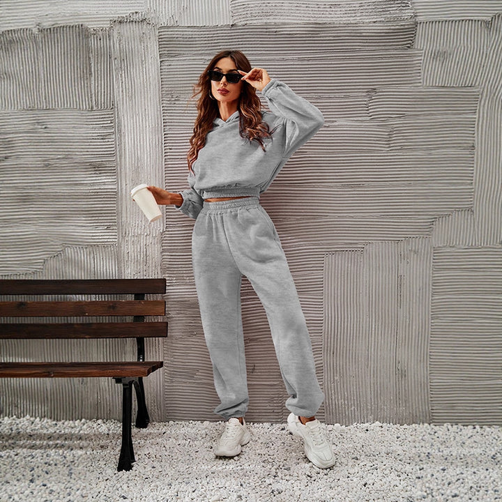 Women's Nan Cropped Hoodie Set with High Elastic Waistband and Casual Jogging Pants Mune Fashion