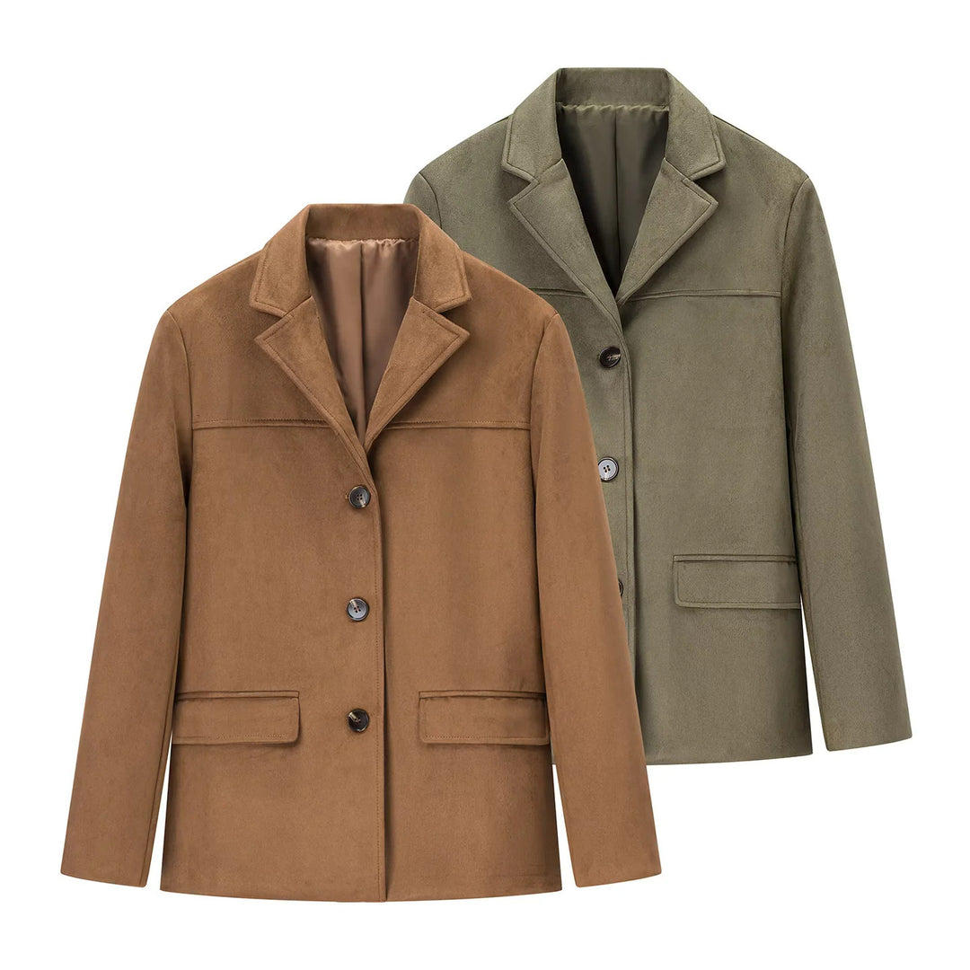 Women's short wool blend blazer coat with straight cut, notched collar and patch pockets Mune Fashion