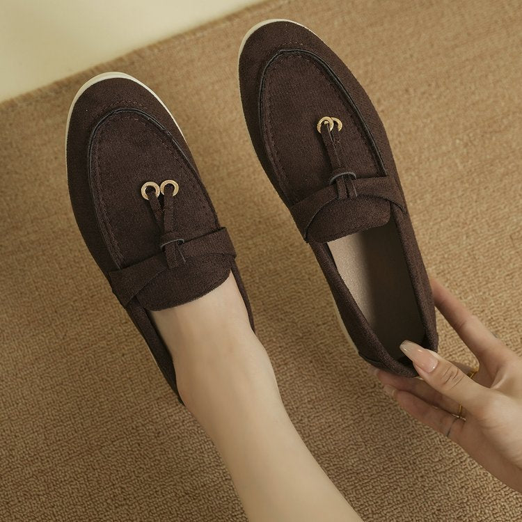 Women's comfortable Slip-On Loafer with decorative tassel trim and ergonomic rubber sole Mune Fashion