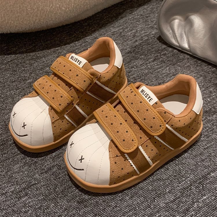 Women's sneakers with wide Velcro fastenings and casual design Mune Fashion