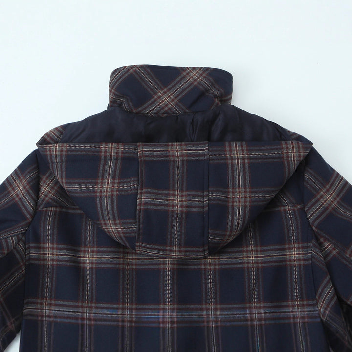 Women’s short jacket in boxy cut with large shirt collar and plaid pattern Mune Fashion