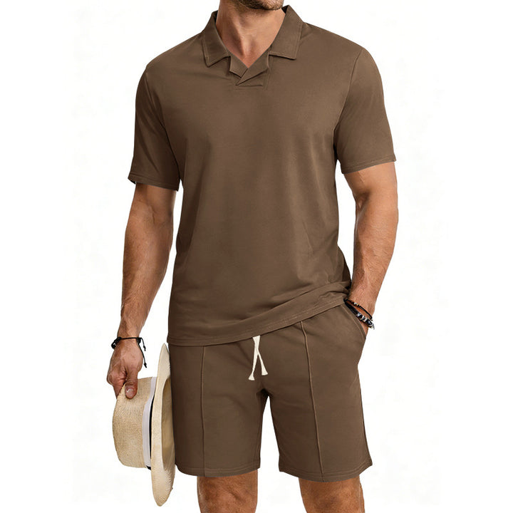 Men's short-sleeved polo lounge set with V-insert at the collar and drawstring bermuda Mune Fashion
