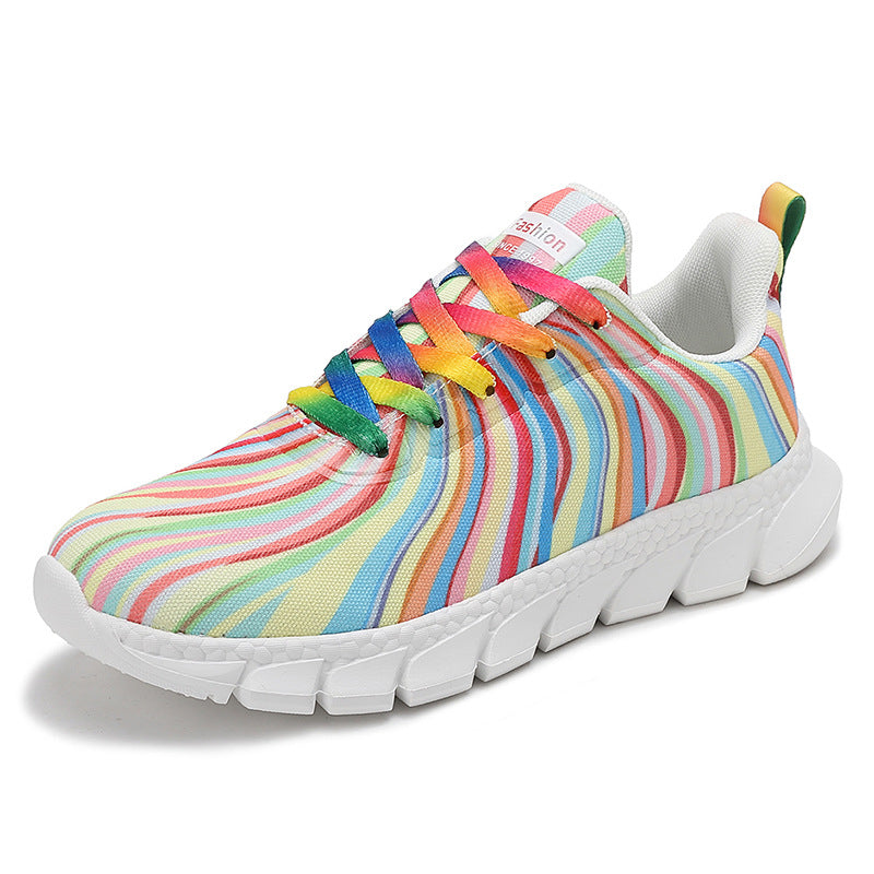 Women's lightweight patterned sneakers with elastic canvas upper, padded heel support and segmented flex sole Mune Fashion