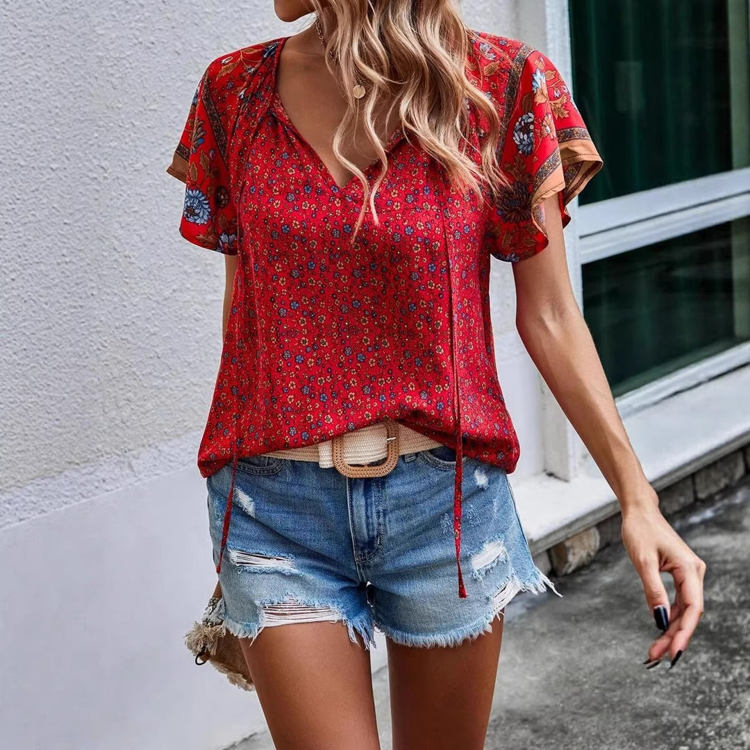 Women's Lightweight Blouse Shirt with V-Neck, Short Kimono Sleeves and Floral Allover Pattern Mune Fashion