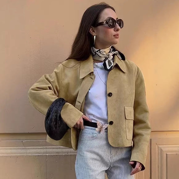 Ladies short-cut suede jacket
