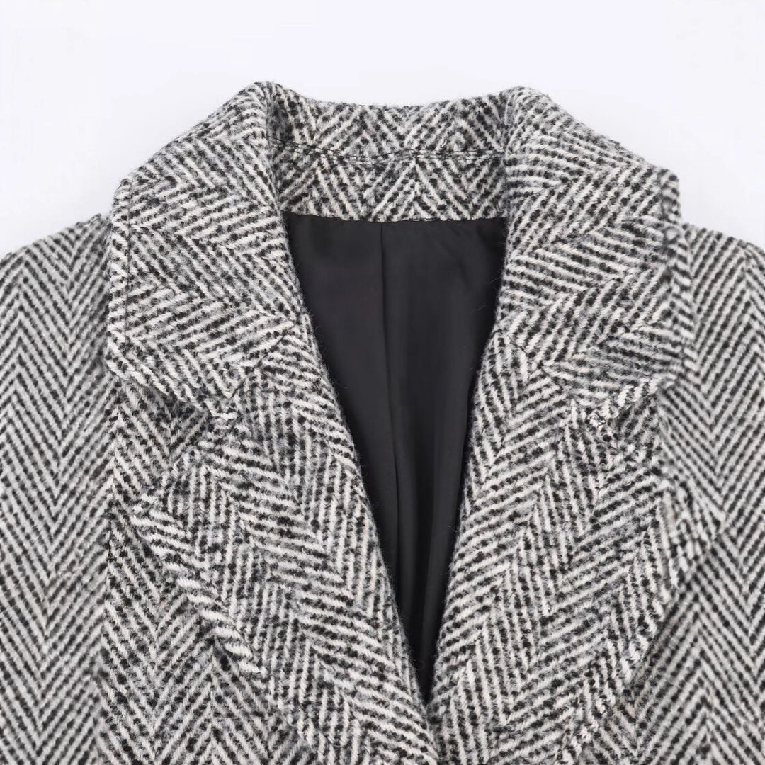 Women Oversized Coat with Herringbone Pattern and Deep Lapel Collar Mune Fashion