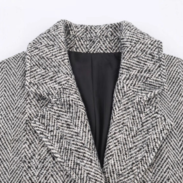 Women Oversized Coat with Herringbone Pattern and Deep Lapel Collar Mune Fashion