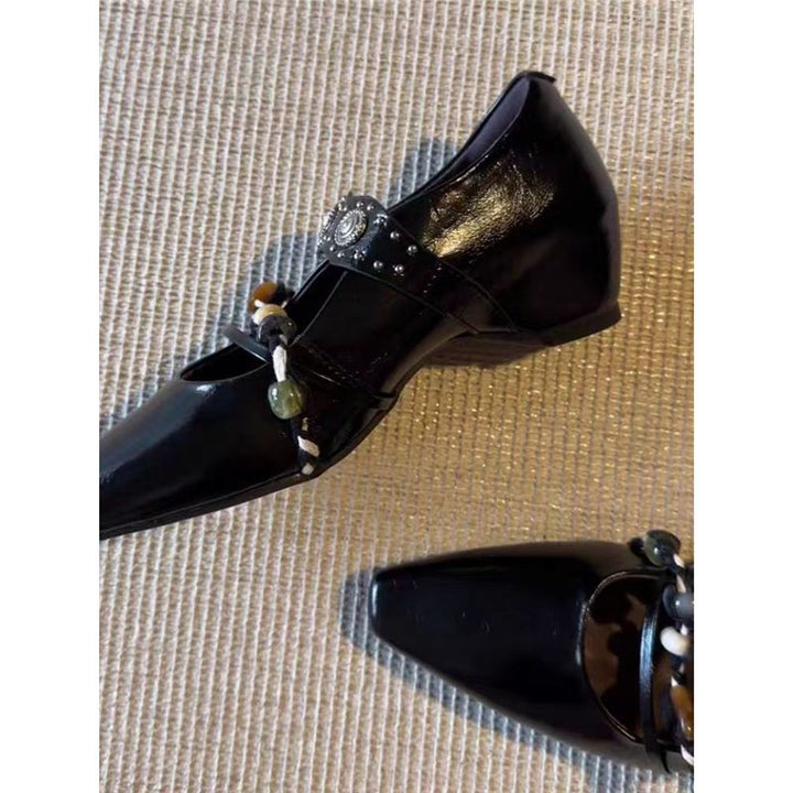 Ladies elegant square mules with low block heel, decorative strap and pearl application Mune Fashion