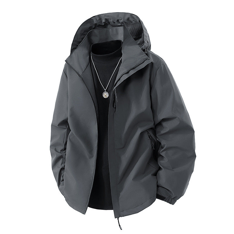 Men's lightweight weatherproof softshell jacket with adjustable hood, windproof outer layer and breathable mesh lining Mune Fashion
