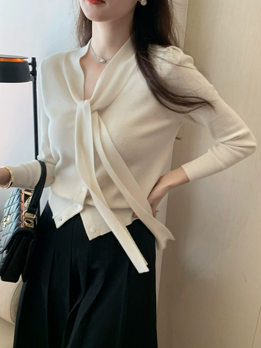Women's elegant and stylish blouse with bow detail Drune