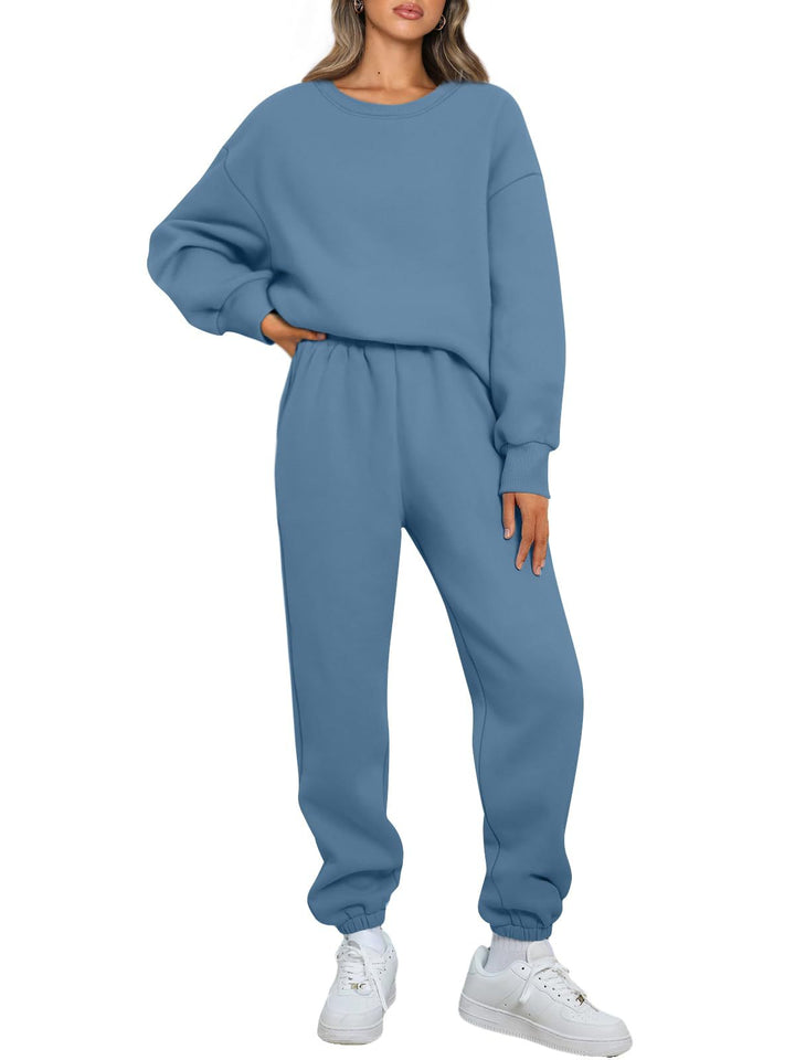 Women's cozy two-piece lounge set made of French terry with oversized sweatshirt and fitted joggers Mune Fashion
