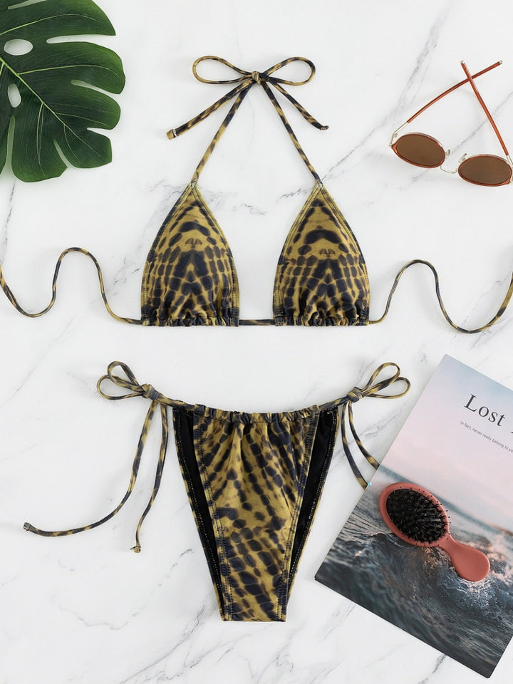 Women's Triangle Bikini with Adjustable Tie Details Mune Fashion