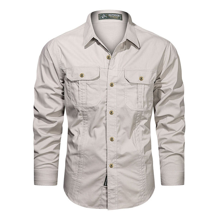 Men's long-sleeved cotton shirt with chest pockets and fitted cut Mune Fashion