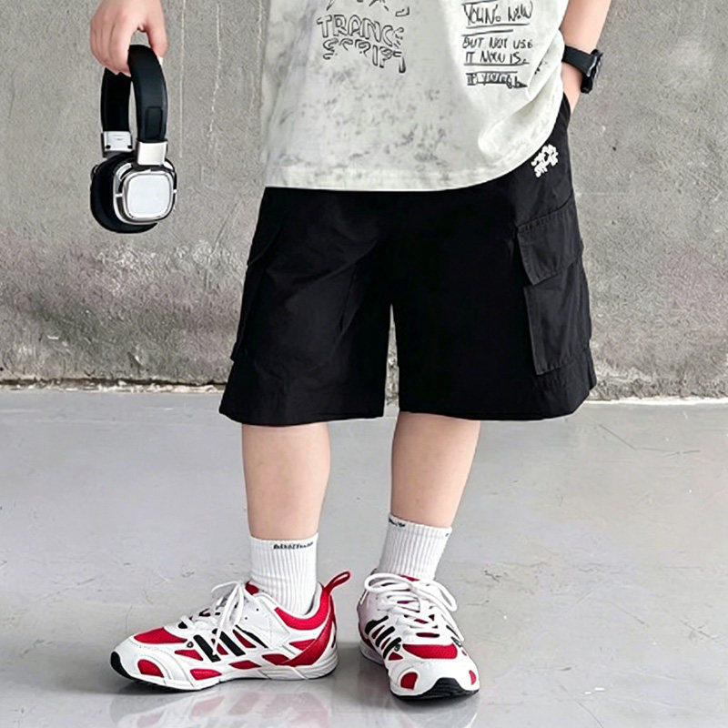 Unisex functional Cargo Shorts with numerous pockets Mune Fashion