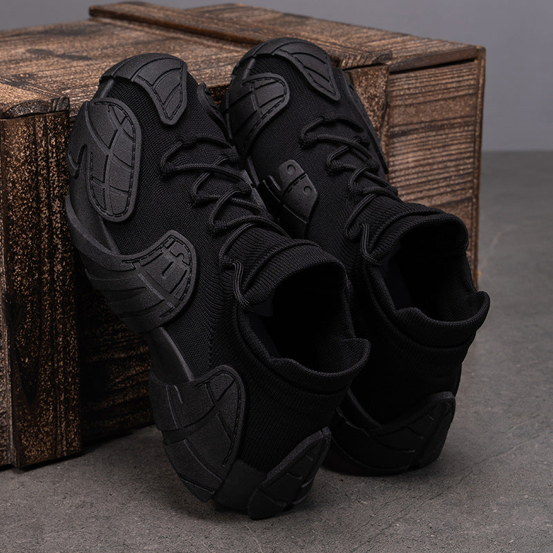 Men's nan robust tactical sneaker with seamless knit shaft, shock-absorbing EVA midsole and profiled protective overlay Mune Fashion