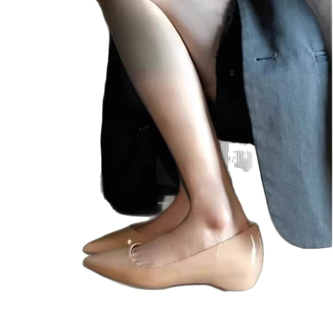 Women's pointed toe patent leather ballerinas with padded insole Mune Fashion