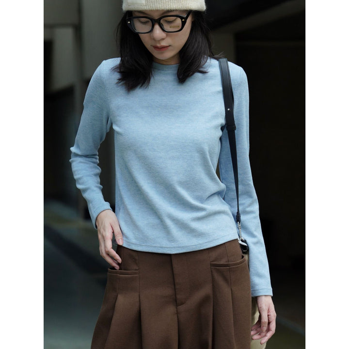 Women's fine round neck sweater made of cotton blend with slightly tailored silhouette Mune Fashion