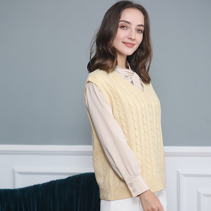 Women Classic Cable Knit Vest with Slim Fit and V-Neck Mune Fashion