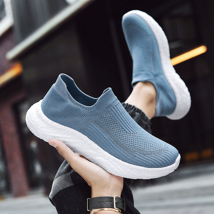 Women's seamless knit entry shoe with sock-like shaft and responsive wave cushioning sole Mune Fashion