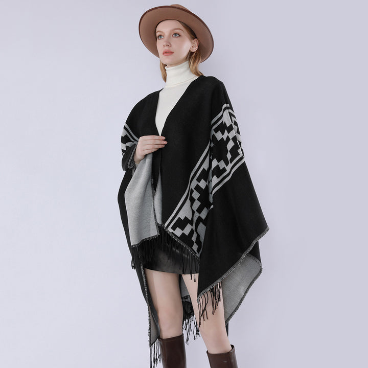 Women's Oversize Cape with geometric Jacquard, fringe hem and reversible function Mune Fashion