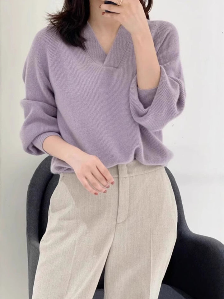 Women Loose V-Neck Sweater made of fine ribbed knit with dropped shoulder Mune Fashion